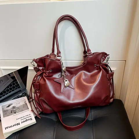 Bolso Tote Grande de Cuero de Imitación Vintage para Mujer Bolso Retro Casual de Color Sólido Con Amuleto Estrella Cerradura Corazón