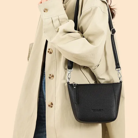 Borsa a Spalla da Donna in Pelle PU con Motivo Litchi Urban Minimalist Grande Capacità Borsa a Tracolla a Secchiello per Pendolare
