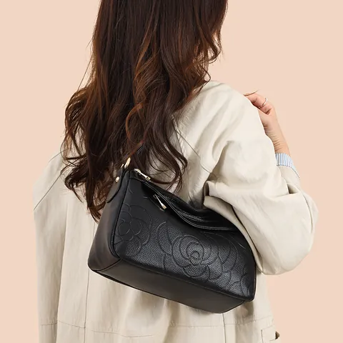 Sac à Épaule pour Femmes en Cuir PU avec Rose Gauffrée Multi-compartiments Grande Capacité Sac Bandoulière avec Matériel Doré Rétro Élégant