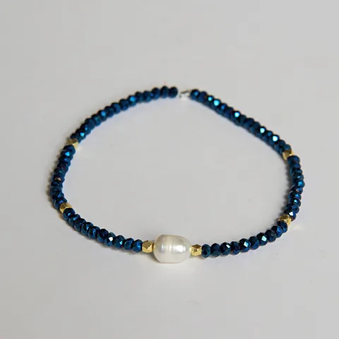 Natuurlijke Zoetwaterparel Kralen Armband Voor Vrouwen Handgemaakte Gefacetteerde Kristal Elastische Armband Gouden Tussenkralen Minimalistische Sieraden