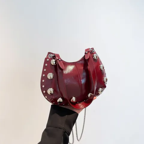 Bolso Hobo de Moda para Mujer con Remaches de Cuero PU Gran Capacidad Bolso de Hombro Casual Color Sólido con Cadena de Plata
