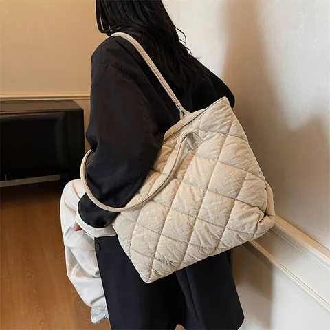 Borsa Tote Trapuntata da Donna Grande Capacità in Cotone Borsa a Spalla Tinta Unita Design a Rete Casual per Pendolarismo