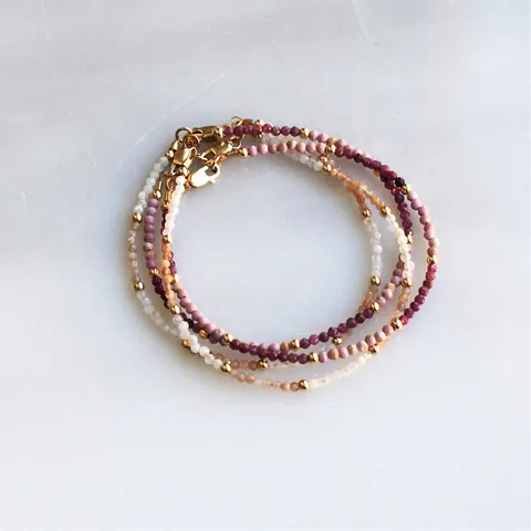 Boheemse Natuursteen Kralen Armband Voor Vrouwen Titanium Staal Verguld Gelaagde Harthanger Verstelbare Sieraden