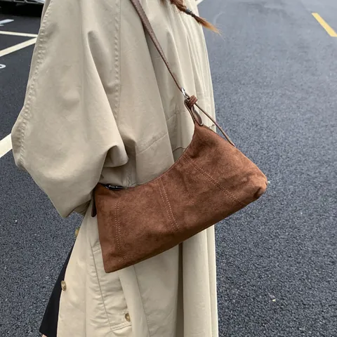 Bolso de Axila Minimalista Aspecto de Gamuza para Mujer Bolso de Hombro de Cuero PU Color Sólido Gran Capacidad Urban Fashion Baguette Bag