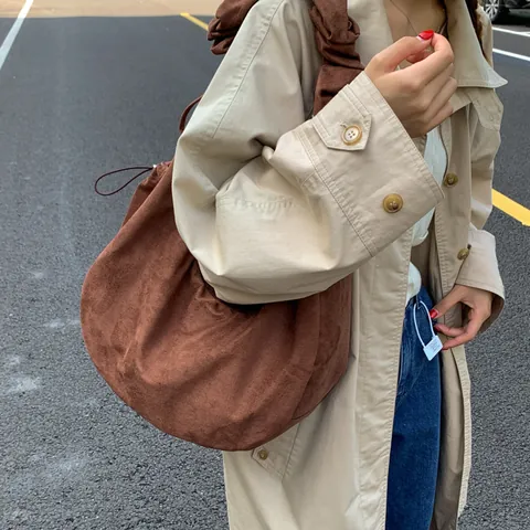 Borsa Hobo in Similpelle Scamosciata da Donna Con Tracolla Arricciata Versatile Borsa a Spalla Sotto l'Ascella a Mezzaluna per Ufficio Casual Quotidiano