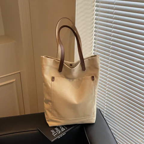 Borsa Tote in Tela Donna Grande Capacità Minimalista Borsa a Spalla Pendolare Cinghie a Contrasto Borchie Arredamento Borsa