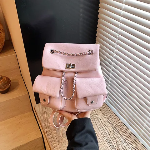 Mochila de Cuero PU para Mujer con Cadena Moda Múltiples Bolsillos Casual Simple Bolsa de Viaje con Cierre Giratorio Color Sólido