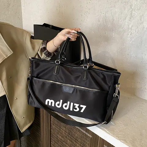 Women's Large Capacity Black Nylon Travel Bag Waterproof Oxford Cloth Gym Duffel Bag With Shoulder Strap Casual Handbag