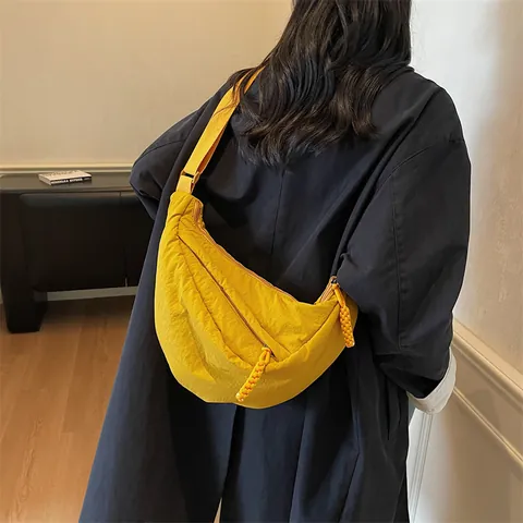 Women Large Capacity Nylon Half-moon Dumpling Bag With Adjustable Wide Strap Lightweight Casual Streetwear Crossbody Bag