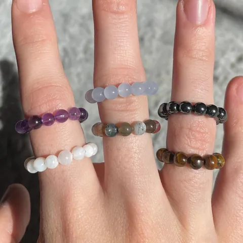 Naturstein Perlen Elastischer Ring Für Damen Handgefertigt 18K Vergoldet Titanstahl Stapelring Boho Schmuck Geschenk