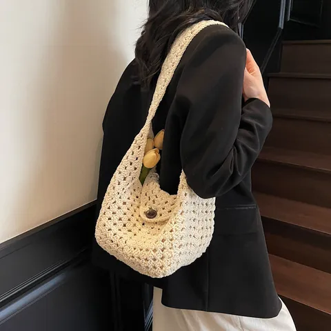Borsa a Spalla in Paglia Intrecciata a Mano all'Uncinetto Grande Capacità per Spiaggia Estiva con Bottone in Legno Donna
