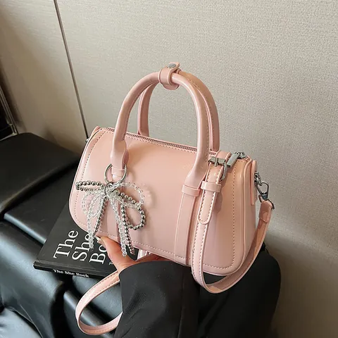 Moda Donna Pelle PU Borsa Boston a Cuscino Con Pendaglio a Fiocco in Perline Grande Capacità Tinta Unita Borsa a Tracolla