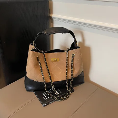 Borsa Tote Trapuntata da Donna di Grande Capacità Con Tracolla a Catena in Metallo e Chiusura a Girofilo in Pelle PU per Pendolari