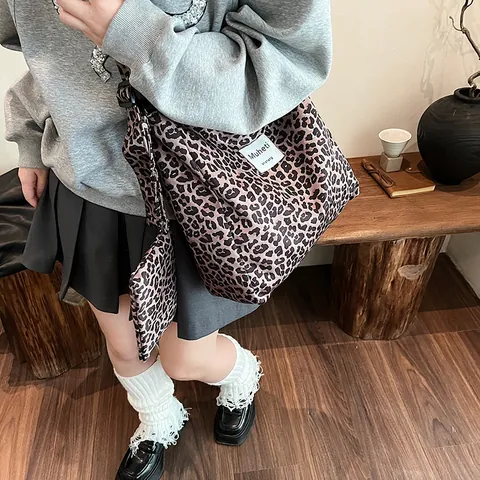 Leopard Print Large Capacity Tote Bag Set For Women Vintage Nylon Canvas Shoulder Bag With Small Pouch Fashion Hobo Bag