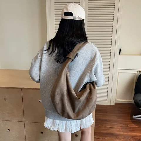 Bolso Hobo de Media Luna de Nylon de Gran Capacidad para Mujer Minimalista Bolso Cruzado de Croissant Con Correa de Nudo Bolso de Viaje Casual