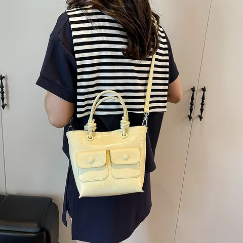 Fashion Women Crocodile Embossed PU Leather Handbag With Knotted Handle Double Front Pockets Commuting Shoulder Crossbody Bag
