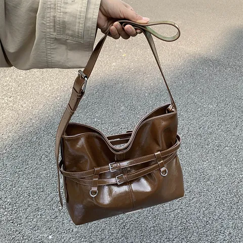 Women Large Capacity Glossy PU Leather Shoulder Bag Solid Color Minimalist Tote Bag Vintage Underarm Bag For Daily Commuting Office