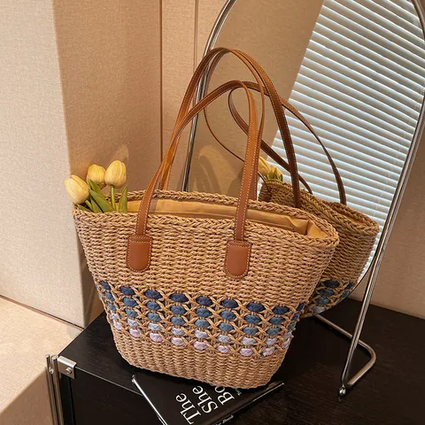 Women Hand-Woven Straw Tote Bag Large Capacity Casual Beach Shoulder Bag With PU Leather Straps Bohemian Vacation Shopping Handbag