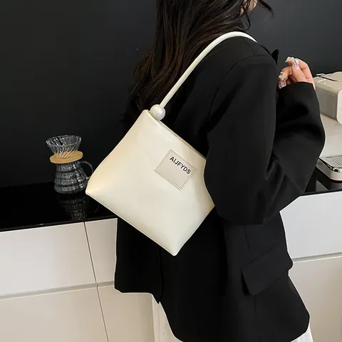 Women Simple PU Leather Square Bag With Pearl Decoration Korean Style Fashion Shoulder Crossbody Bag Handbag For Daily Commute Work Fashion