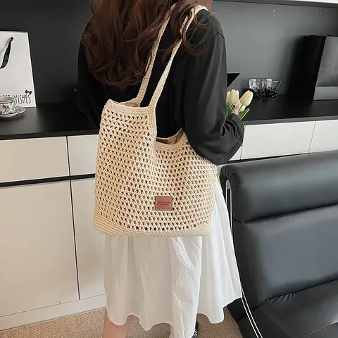Women Straw Woven Tote Bag Large Capacity Crochet Shoulder Bag For Beach Vacation Casual Hollow Out Handbag With Magnetic Buckle