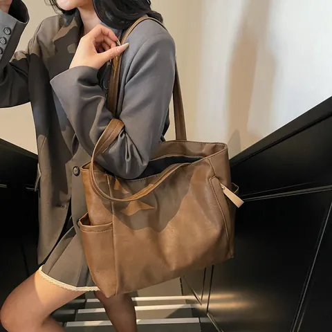 Large Capacity PU Leather Tote Bag For Women Minimalist Commuter Shoulder Bag With Side Pockets Solid Color Handbag