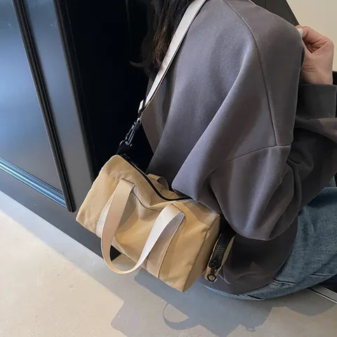 Sac Bandoulière Décontracté Grande Capacité en Toile Nylon pour Femmes Style Coréen Sac Polochon Et Charme Porte-monnaie Rond