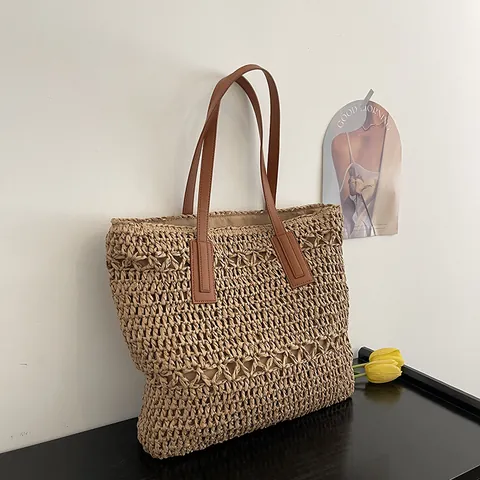 Women Summer Straw Woven Tote Bag Large Capacity Beach Vacation Shoulder Bag With PU Leather Handle Hollow Out Handbag