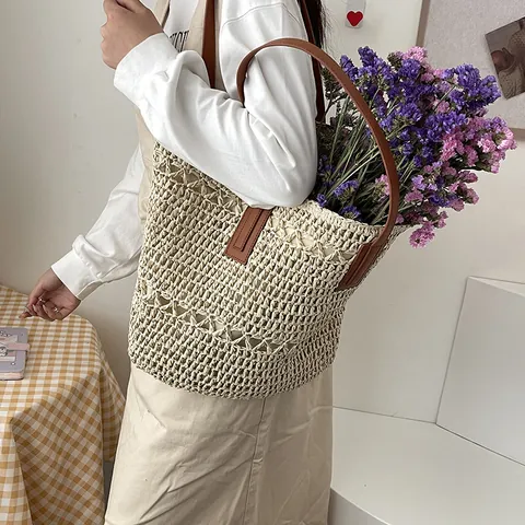 Women Summer Straw Woven Tote Bag Large Capacity Beach Vacation Shoulder Bag With PU Leather Handle Hollow Out Handbag