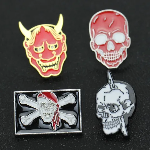 Retro Punk Zinc Alloy Enamel Skull Brooch Hannya Mask Pirate Flag Lapel Pin Halloween Gothic Jewelry For Backpack Clothing