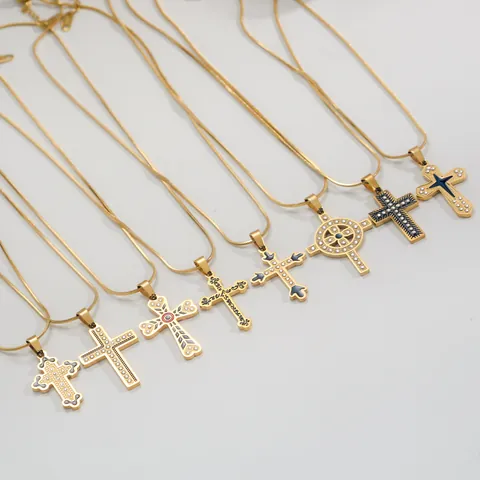 Collar con Colgante de Cruz de Acero Inoxidable Chapado en Oro para Mujer Hombre Joyería Religiosa Vintage Esmalte Zirconia Cadena de Hueso de Serpiente