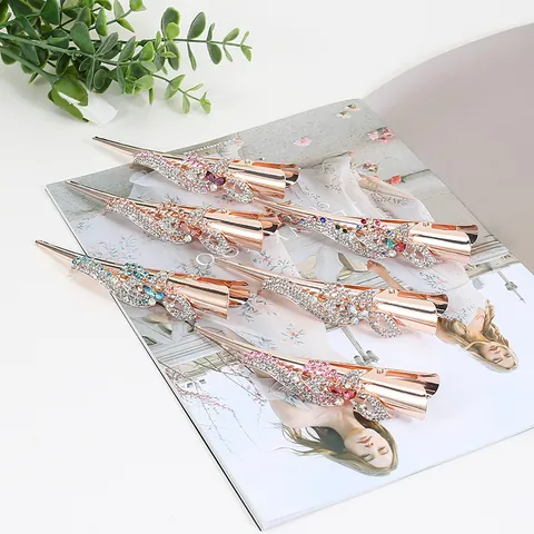 Elegante Fermaglio per Capelli a Farfalla in Lega Oro Rosa con Strass Fermaglio a Becco d'Anatra Floreale Vintage per Gioielli da Donna