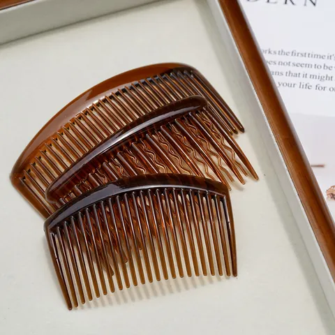 Classic Plastic Side Hair Comb For Women Curved Teeth Hair Styling Tool Vintage Hairpins Hair Accessories Daily Use