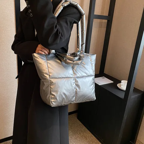 Borsa Tote Trapuntata da Donna di Moda Borsa a Mano Imbottita di Grande Capacità Borsa a Tracolla Leggera Tinta Unita Borsa Tote Trapuntata per Lavoro Quotidiano Viaggi