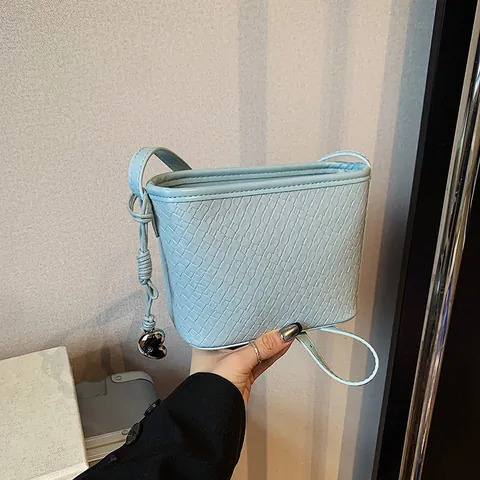 Women Woven PU Leather Bucket Bag Fashion Minimalist Underarm Shoulder Bag With Heart Pendant Solid Color Casual Crossbody Bag Handbag