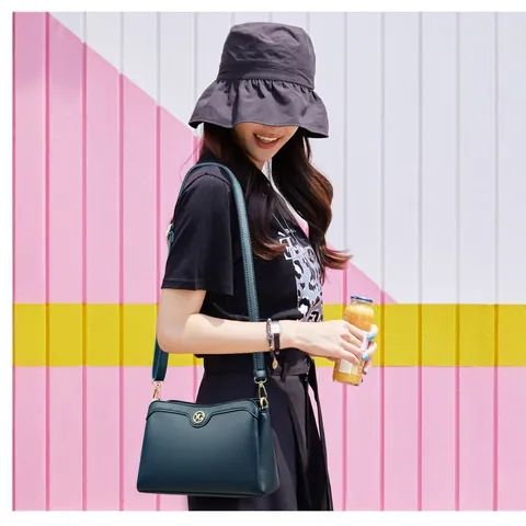 Damen Minimalistische PU Leder Schultertasche Mit Litschi Muster Metall Logo Elegante Umhängetasche Für Den Alltag Büro