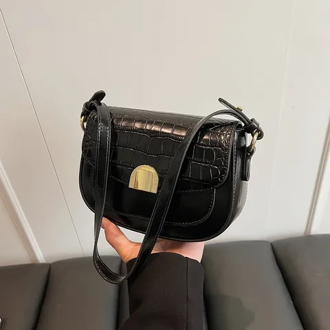 Sacoche Selle en Cuir PU à Motif Crocodile Vintage Pour Femme Boucle en Métal Doré Sac à Bandoulière Urbain Minimaliste
