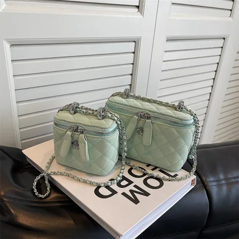 Sac à Bandoulière Matelassé en Cuir PU pour Femme Petit Sac Carré Avec Tirette Fleur et Bandoulière Chaîne