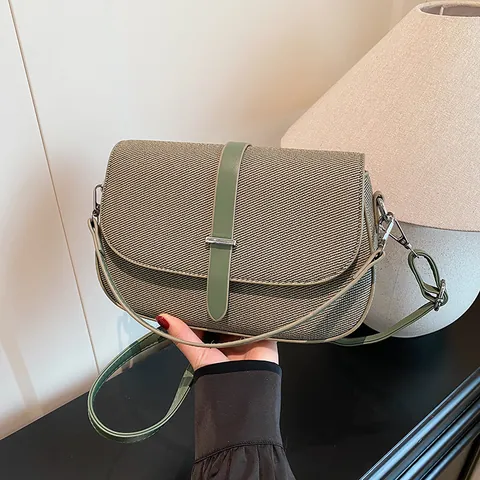 Women's Minimalist PU Leather Crossbody Shoulder Bag Casual Flap Saddle Bag With Stitching Detail Urban Style Daily Handbag