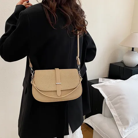 Women's Minimalist PU Leather Crossbody Shoulder Bag Casual Flap Saddle Bag With Stitching Detail Urban Style Daily Handbag