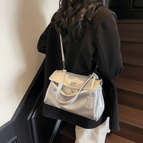 Women Retro PU Leather Underarm Bag Fashion Commuter Shoulder Crossbody Bag With Silver Metal Buckle Minimalist Handbag