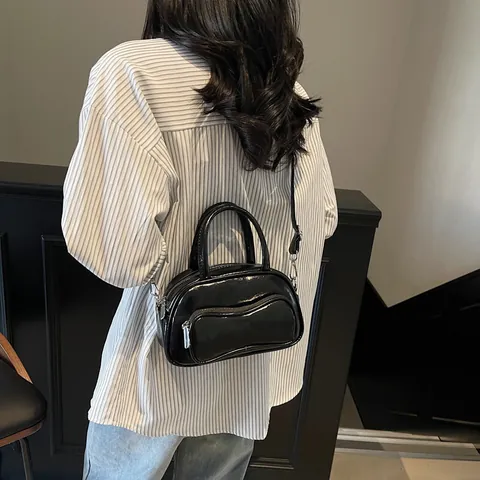 Damen PU Leder Umhängetasche Chic Einfarbig Handtasche Vintage Bowling Unterarm Schultertasche Wellenförmige Reißverschlusstasche