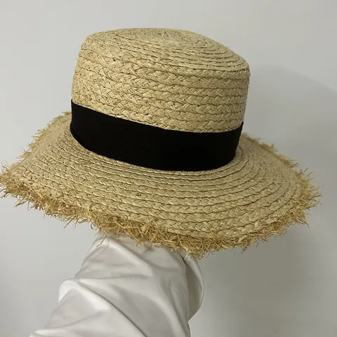 Καπέλο Boater από Άχυρο Raffia για Γυναίκες Κορδέλα με Φιόγκο Ξεφτισμένη Άκρη Πλατύ Γείσο Καλοκαιρινή Ηλιοπροστασία Παραλίας Αξεσουάρ Διακοπών