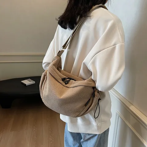 Bolso Bandolera de Pana para Mujer Bolso de Hombro Vintage Forma Dumpling Con Correa Ajustable Color Sólido Casual