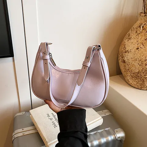 Women French Retro PU Leather Underarm Bag Solid Color Minimalist Shoulder Bag With Removable Pearl Character Pendant Fashion Hobo Bag