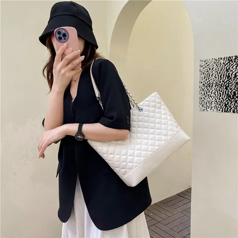 Borsa Tote Trapuntata da Donna Grande Capacità a Rombi in Pelle PU con Catena in Metallo Borsa a Tracolla Casual Pendolare