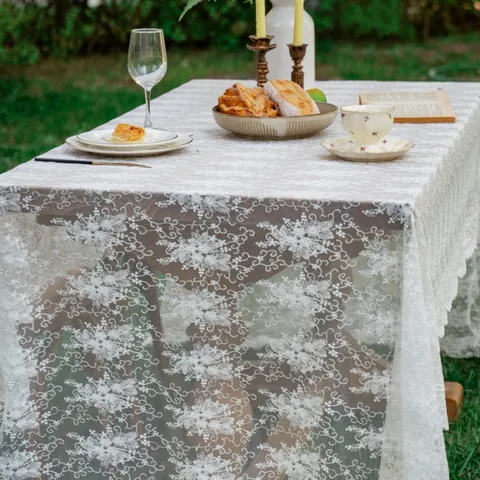 French Style White Lace Tablecloth Floral Embroidery Scalloped Edge Table Runner With Pom Poms For Wedding Party Home Decor