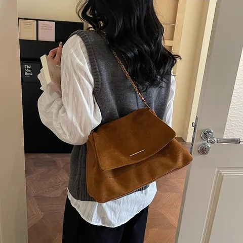 Vintage Women Suede Tote Bag Versatile Casual Chain Shoulder Bag Large Capacity Solid Color Commuter Baguette Handbag