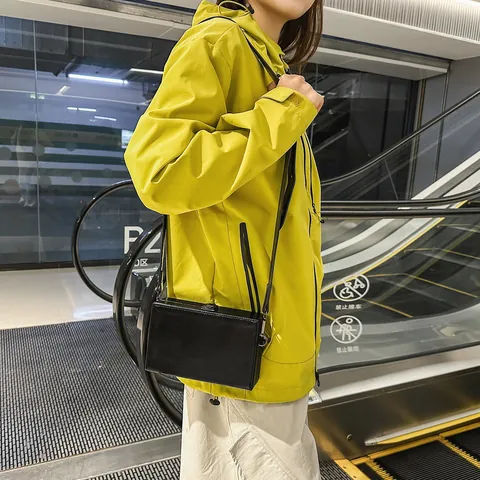 Moderne PU Leder Box Umhängetasche Wasserdicht Rechteckig Mini Schultertasche Mit Metallverschluss Für Damen Herren Schwarz