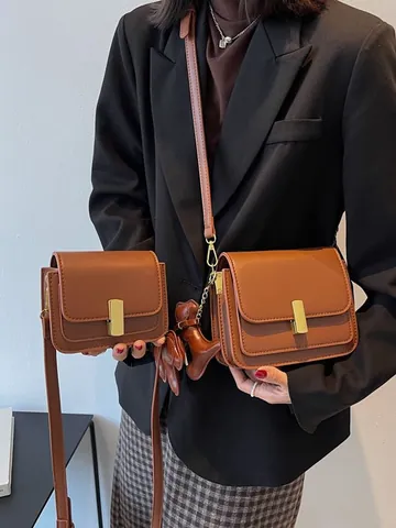 Vintage Minimalist PU Leather Small Square Crossbody Bag For Women With Dog Pendant Gold Metal Clasp Fashion Shoulder Bag