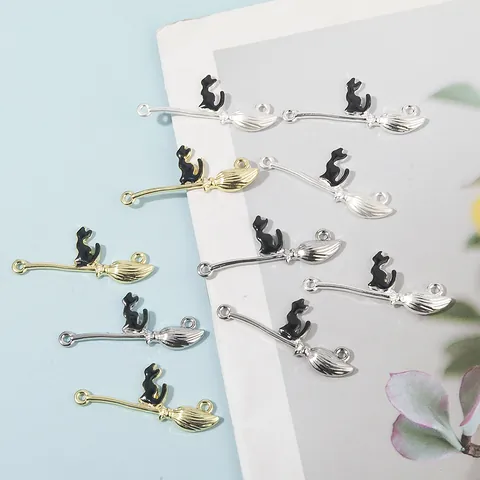 Alloy Enamel Black Cat On Witch Broom Charms For DIY Necklace Bracelet Halloween Magic Jewelry Making Connectors Accessories